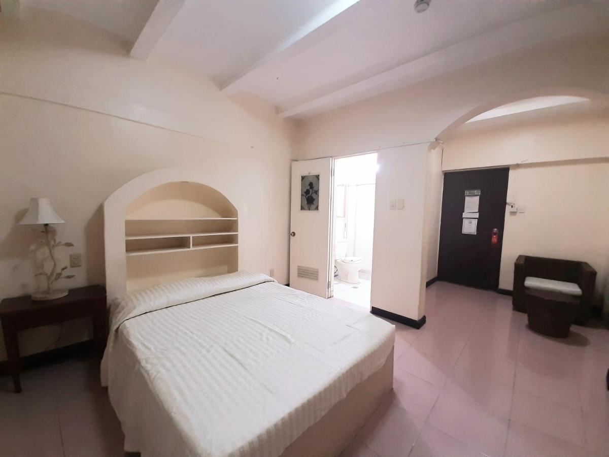 Casa Micarosa Hotel Manila Bagian luar foto