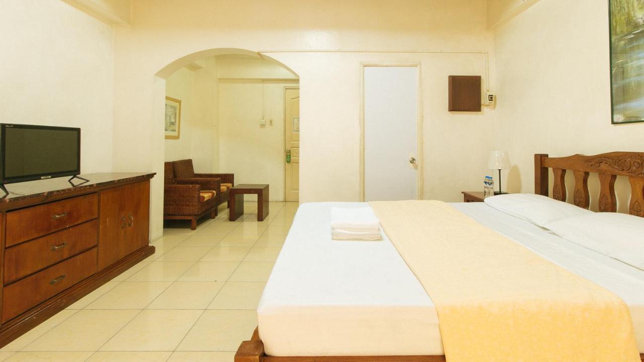Casa Micarosa Hotel Manila Bagian luar foto