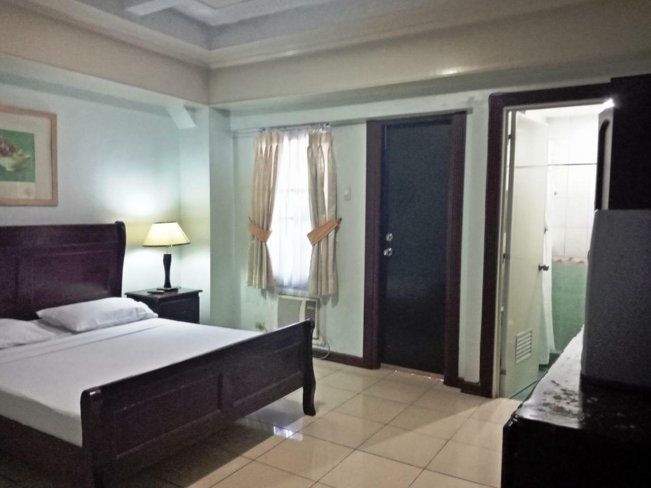 Casa Micarosa Hotel Manila Bagian luar foto